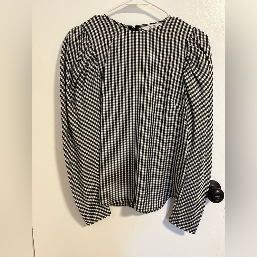 Size 4, 100% silk & other others black and white gingham plaid tufted shoulders